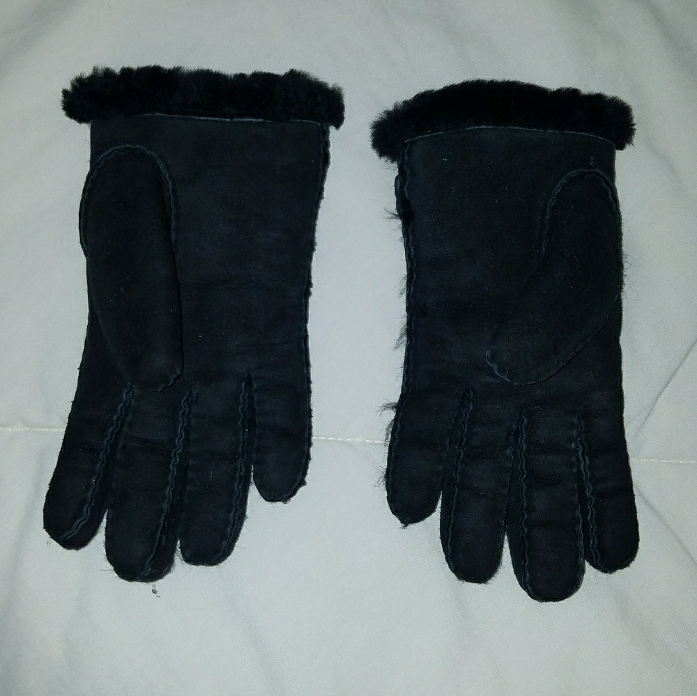 Ugg Australia gloves - Picture 3 of 3